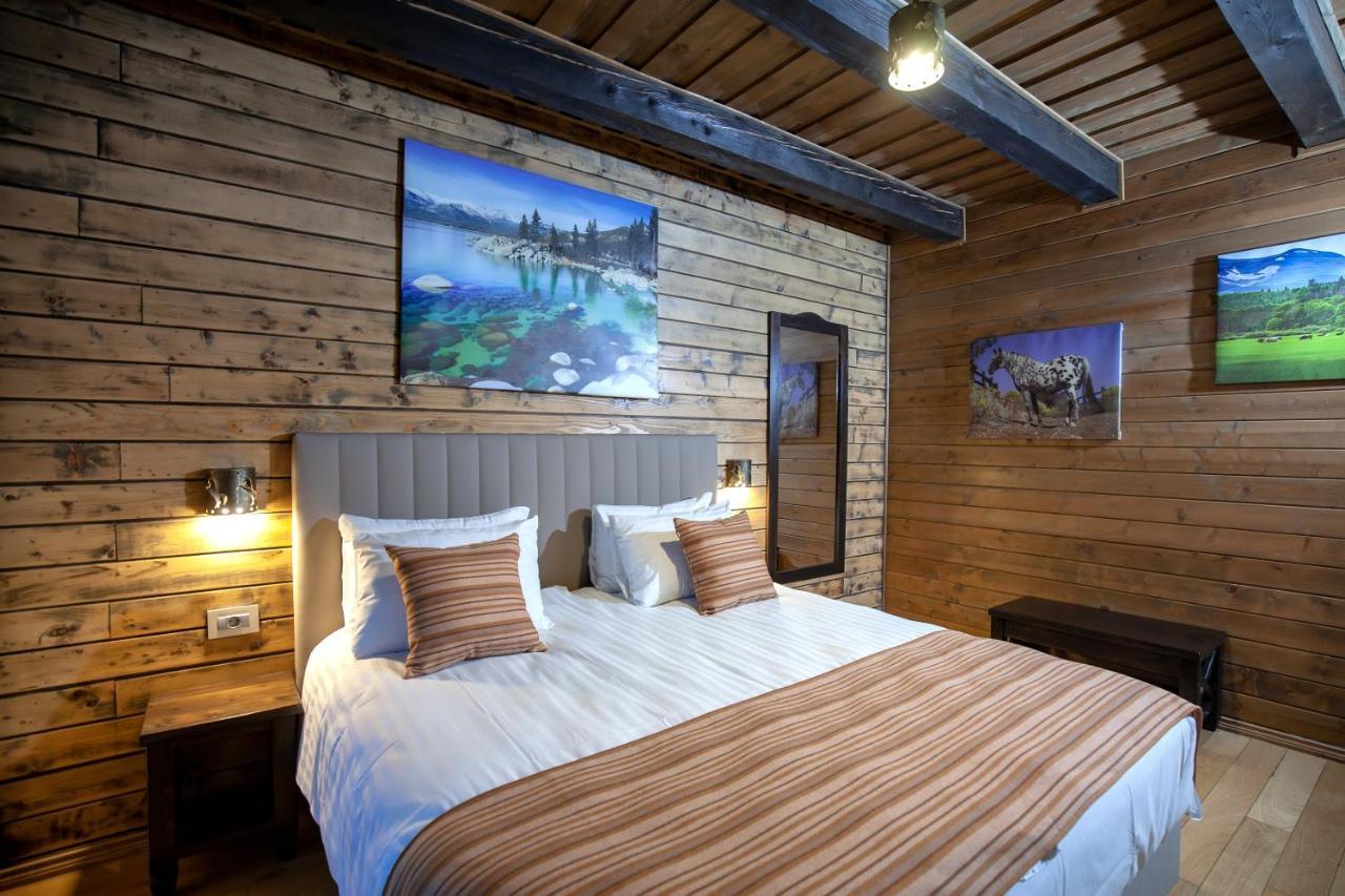 Maggie'S Ranch Hotel Rîşnov Ngoại thất bức ảnh