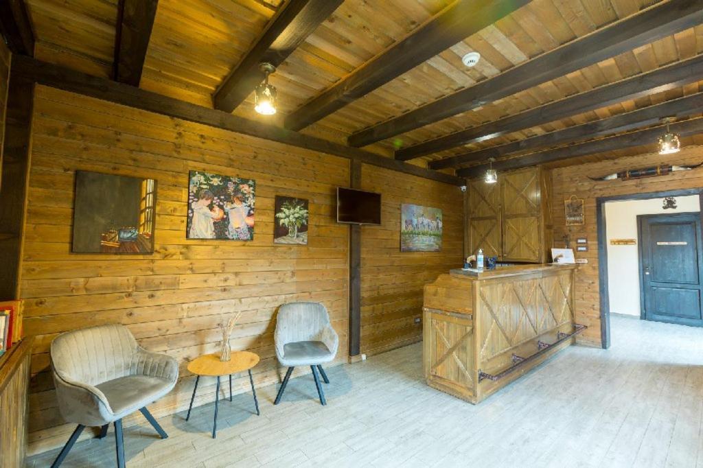 Maggie'S Ranch Hotel Rîşnov Ngoại thất bức ảnh