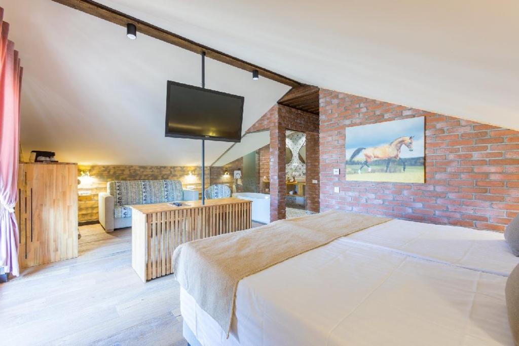 Maggie'S Ranch Hotel Rîşnov Ngoại thất bức ảnh